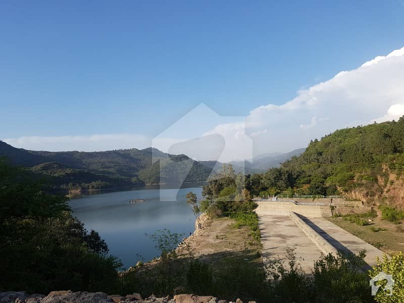 4 Kanal Farm House Is Available For Sale 4 Kanal Farm House Is Available For Sale