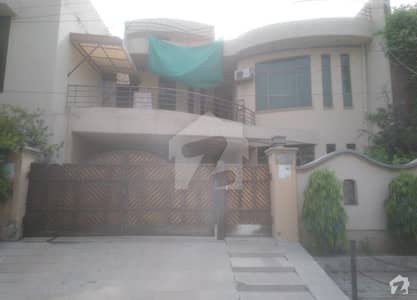 A Beautifully Built Portion At Good Location A Beautifully Built Portion At Good Location