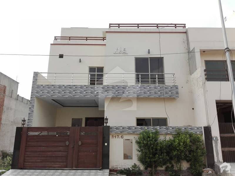 ماڈل سٹی ون کینال روڈ فیصل آباد میں 3 کمروں کا 5 مرلہ مکان 33 ہزار میں کرایہ پر دستیاب ہے۔