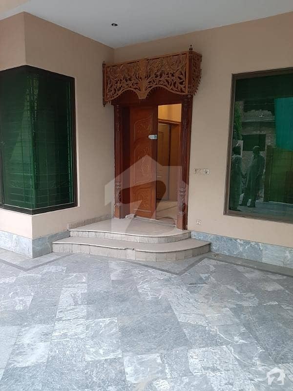 10 Marla Corner House In Canal View Lahore For Sale