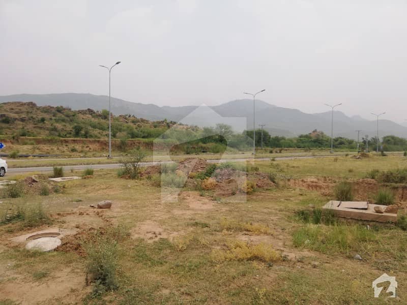 Residential Plot Is Available For Sale In D-13 - 70 Feet Road