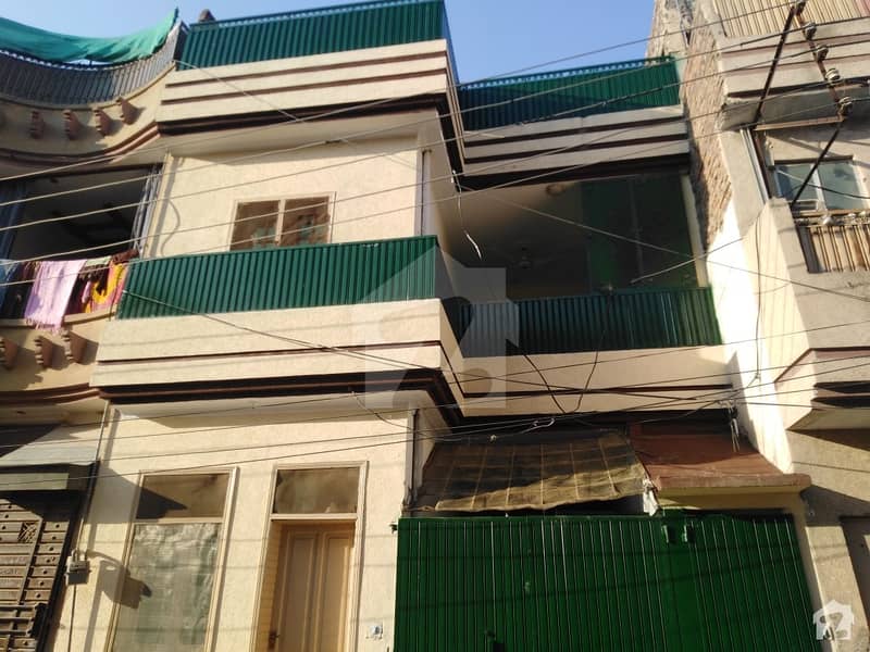حیات آباد فیز 6 - ایف9 حیات آباد فیز 6 حیات آباد پشاور میں 5 کمروں کا 3 مرلہ مکان 92 لاکھ میں برائے فروخت۔