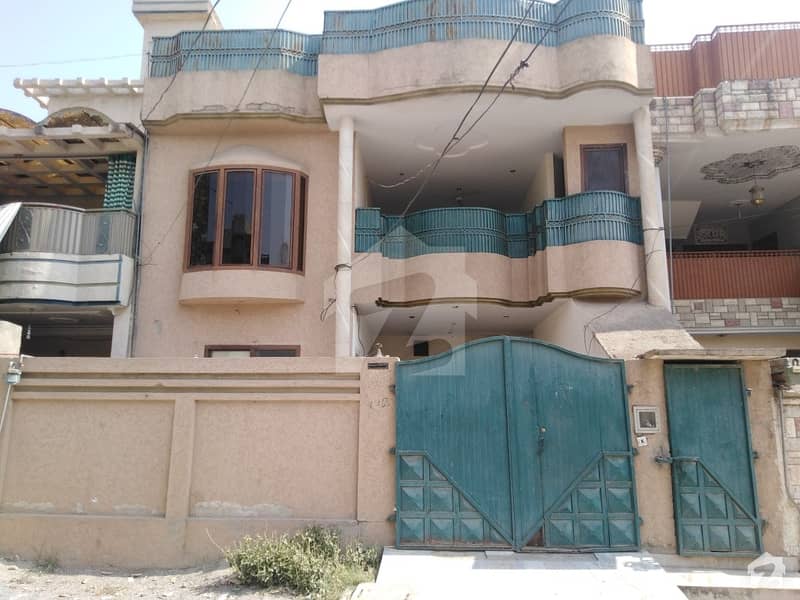 حیات آباد فیز 6 - ایف9 حیات آباد فیز 6 حیات آباد پشاور میں 6 کمروں کا 7 مرلہ مکان 1. 85 کروڑ میں برائے فروخت۔