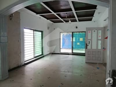 نیشنل پولیس فاؤنڈیشن او ۔ 9 اسلام آباد میں 10 کمروں کا 2 کنال مکان 5 لاکھ میں کرایہ پر دستیاب ہے۔