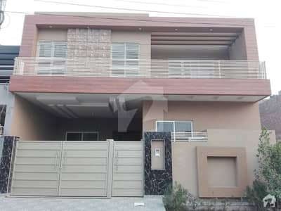 Here Is A Good Opportunity To Live In A Well-Built House Here Is A Good Opportunity To Live In A Well-Built House