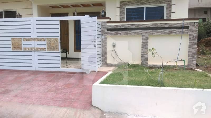 Sector G-13 - Islamabad - Double Unit Solid House For Sale - 50 Ft Road