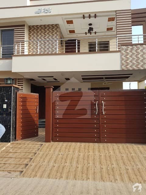 12 Marla Corner House For Sale In Canal View