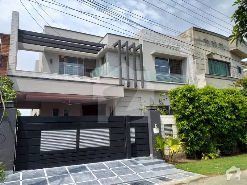 10 Marla House For Sale Nearby F Block Park