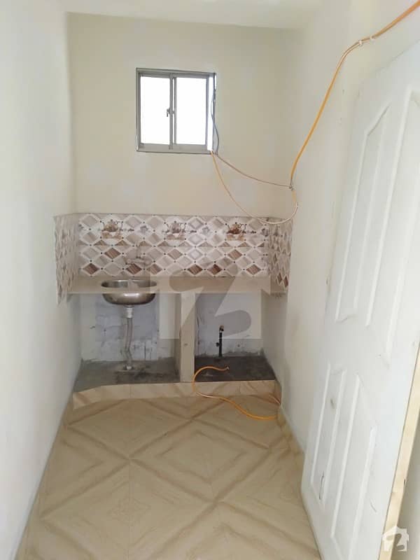 Apartment Is Available For Sale In Sheeraz Manzil Soldier Bazar No 3