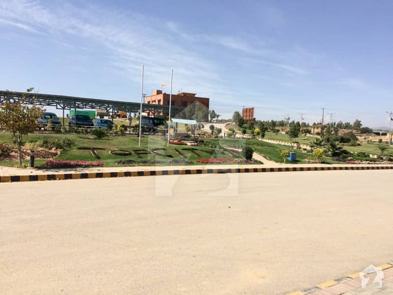 Jinnah Boulevard 500 Square Yards Residential Plot for Sale Top City 1