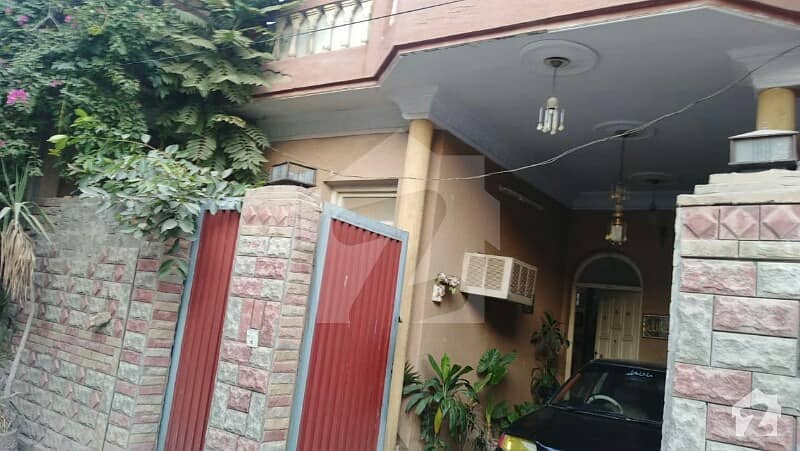 یونیورسٹی روڈ پشاور میں 7 کمروں کا 5 مرلہ مکان 1. 5 کروڑ میں برائے فروخت۔