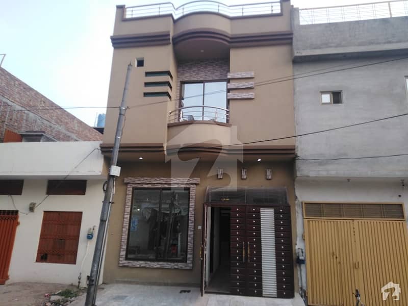 شیرشاہ کالونی - راؤنڈ روڈ لاہور میں 3 کمروں کا 3 مرلہ مکان 65 لاکھ میں برائے فروخت۔