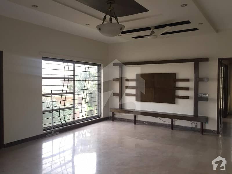 1 Kanal Beautiful Lower Portion available for Rent in DHA Phase 2