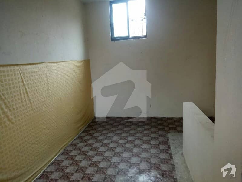 1 Room With Attach Bath For Rent