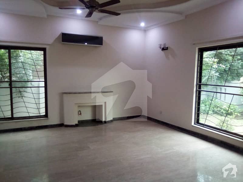 1 Kanal House Available For Rent In Dha Phase 4 Block Gg