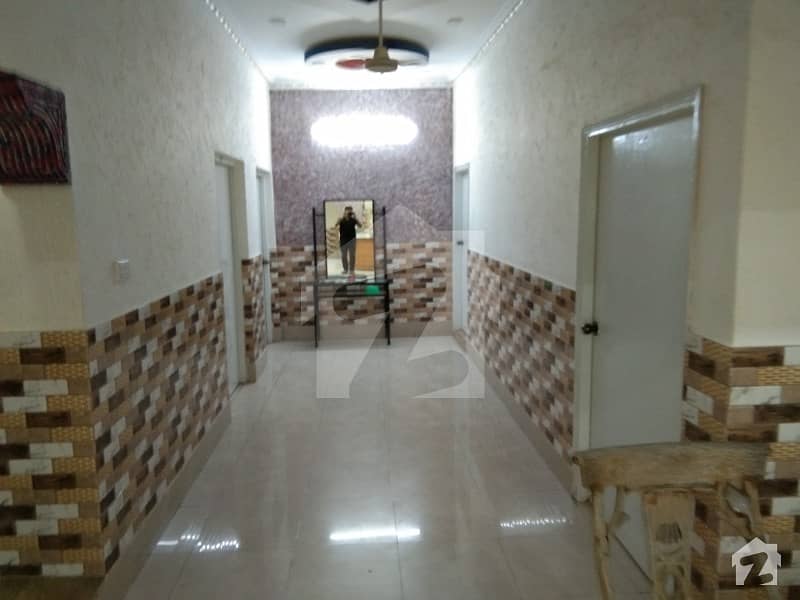 پی ای سی ایچ ایس بلاک 6 پی ای سی ایچ ایس جمشید ٹاؤن کراچی میں 10 کمروں کا 16 مرلہ مکان 8 کروڑ میں برائے فروخت۔
