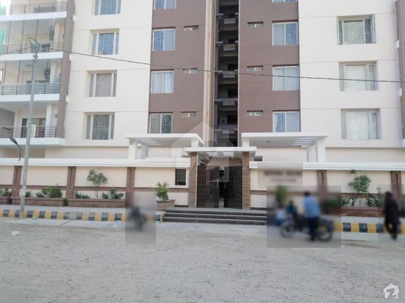 رائل ایلیٹ باتھ آئی لینڈ کراچی میں 4 کمروں کا 12 مرلہ فلیٹ 1.7 لاکھ میں کرایہ پر دستیاب ہے۔