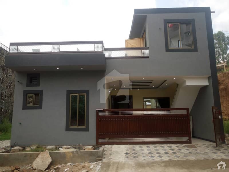 Brand New Single Storey House Is Available For Sale