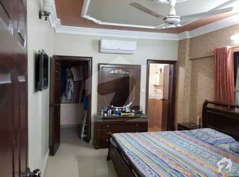 گلزارِ ہجری گلشنِ اقبال ٹاؤن کراچی میں 3 کمروں کا 16 مرلہ مکان 4.75 کروڑ میں برائے فروخت۔