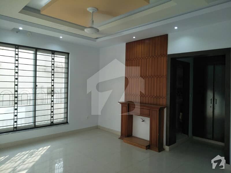 Brand new upper portion Brand new upper portion