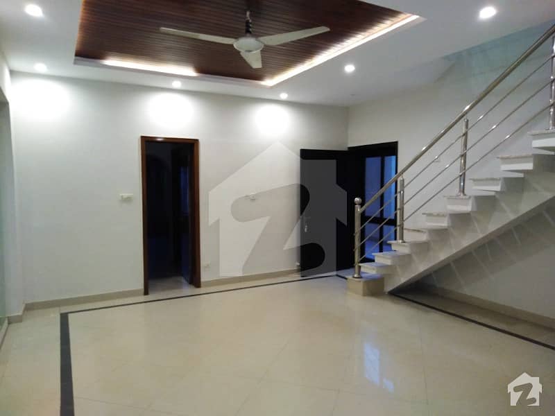 511 Sq/yd Triple Storey House Is Available For Sale On Vip Location Of Islamabad