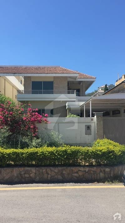 So Beautiful House Is Available For Sale So Beautiful House Is Available For Sale