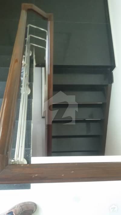 Separate Gated Brand New Kanal Upper Portion For Rent With Servant Quarter Separate Gated Brand New Kanal Upper Portion For Rent With Servant Quarter
