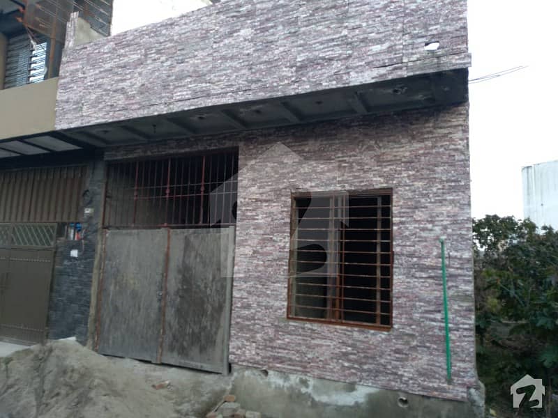 پشاور روڈ راولپنڈی میں 2 کمروں کا 4 مرلہ مکان 39 لاکھ میں برائے فروخت۔
