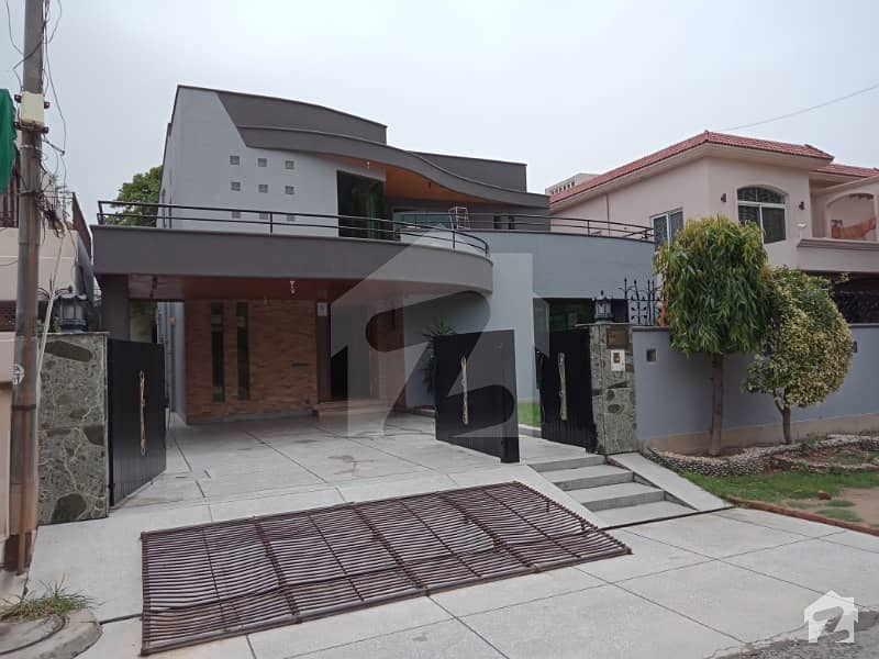 Defence One Kanal Beautiful House For Rent In Dha Lahore