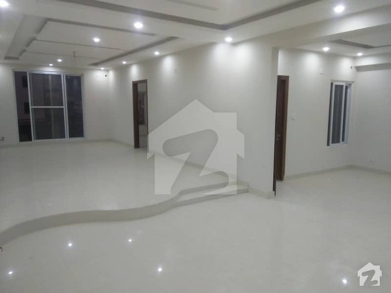 Margallah Hills 4 Bed Apartment For Sale