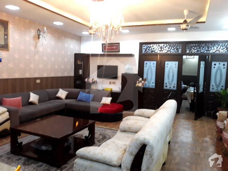 10 Marla Beautiful House Near Doctor Hospital  G1 Market Johar Town Lahore