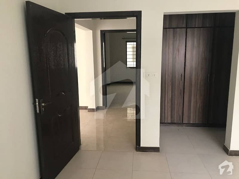10 Marla 4th Floor Apartment Is Available For Rent In Askari 11