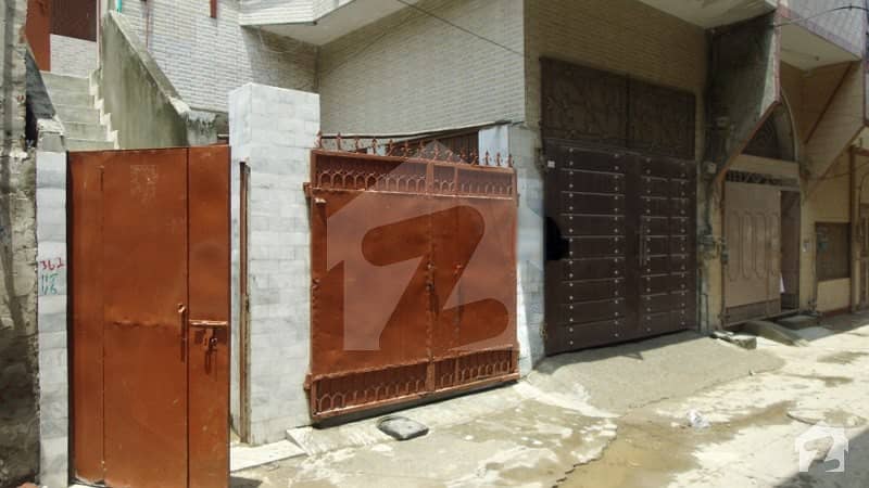 غازی روڈ کینٹ لاہور میں 6 کمروں کا 7 مرلہ مکان 1 کروڑ میں برائے فروخت۔