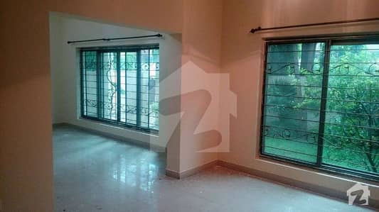 10 Marla House For Rent In Main Cantt 10 Marla House For Rent In Main Cantt
