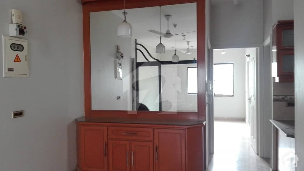 3 Bed Apartment With Open Roof For Sale Near Ayesha Masjid
