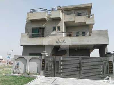 10 Marla New House Is Available For Sale 10 Marla New House Is Available For Sale