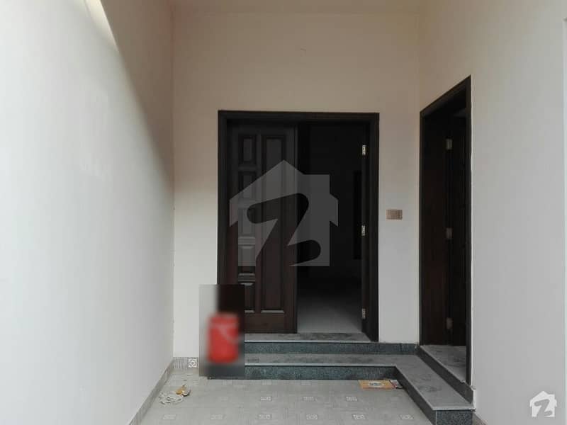 مکہ گارڈن فیصل آباد میں 3 کمروں کا 4 مرلہ مکان 70 لاکھ میں برائے فروخت۔