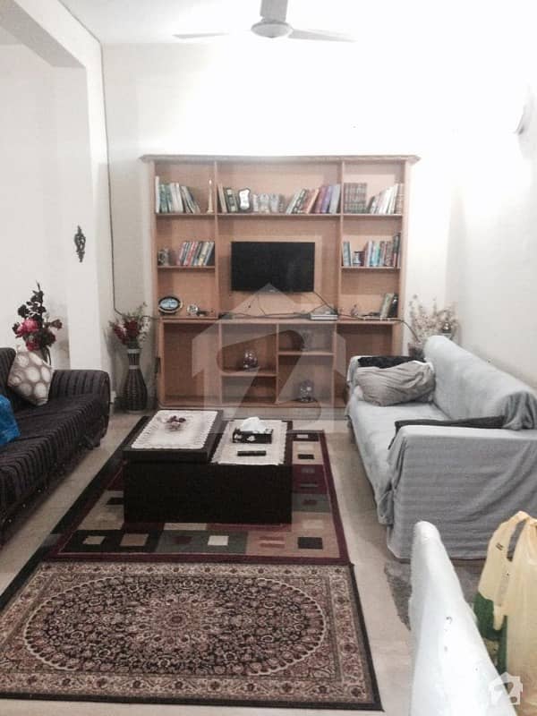 رحمان ولاز لاہور میں 3 کمروں کا 6 مرلہ مکان 1. 1 کروڑ میں برائے فروخت۔