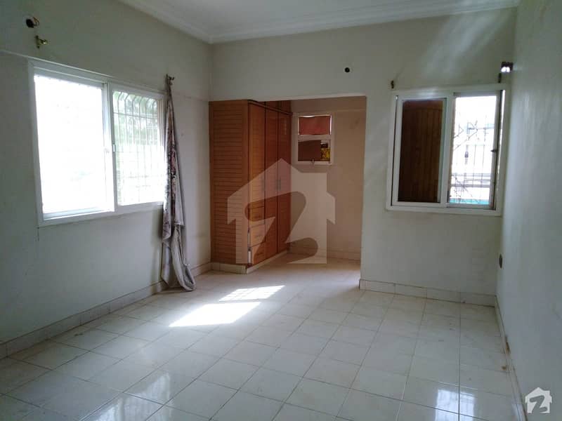 1st Floor Flat Available For Sale