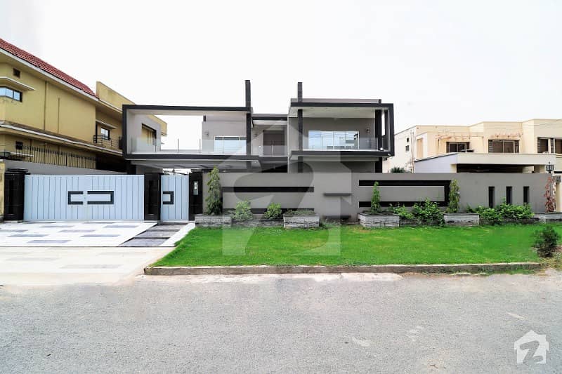7 Bed Most Beautiful 2 Kanal Brand New Modern Design For Sale