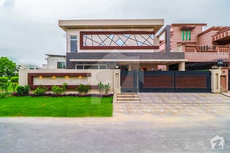 Most Beautiful Glorious Owner Build 1 Kanal Bungalow Near Park Most Beautiful Glorious Owner Build 1 Kanal Bungalow Near Park