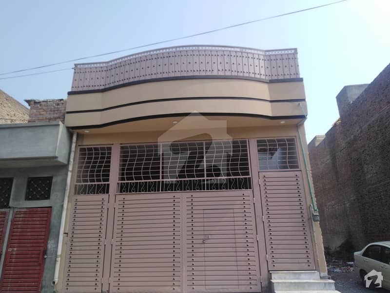  حیات آباد فیز 7 - ای5 حیات آباد فیز 7 حیات آباد پشاور میں 5 کمروں کا 3 مرلہ مکان 90 لاکھ میں برائے فروخت۔