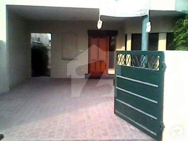 ایل ڈی اے ایوینیو ۔ بلاک جے ایل ڈی اے ایوینیو لاہور میں 3 کمروں کا 4 مرلہ مکان 68 لاکھ میں برائے فروخت۔