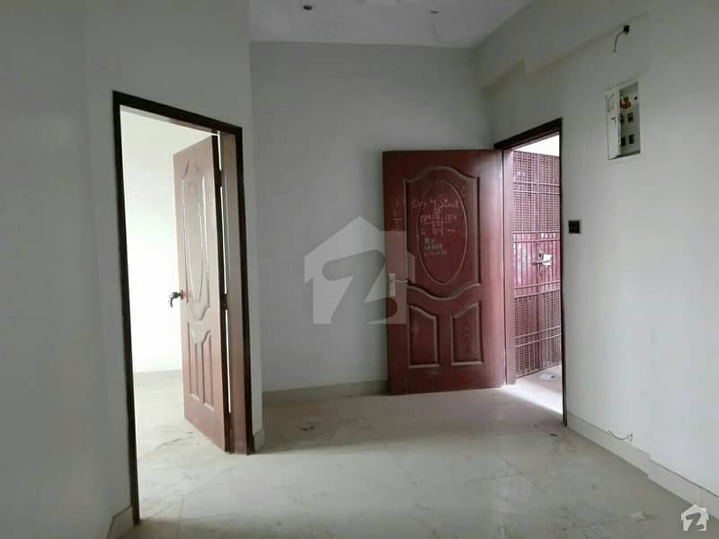 Al Rauf 4th Floor Flat Available For Sale