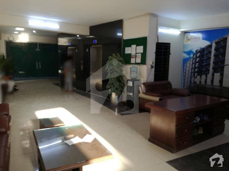 یونیورسٹی ٹاؤن پشاور میں 2 کمروں کا 4 مرلہ فلیٹ 26 ہزار میں کرایہ پر دستیاب ہے۔