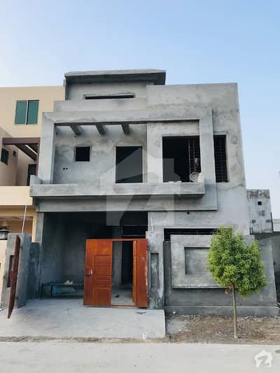 6 Bed Double Unit Grey Structure House For Sale 6 Bed Double Unit Grey Structure House For Sale