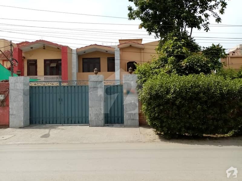 20 Marla House In Shahzad Colony Satiana Road