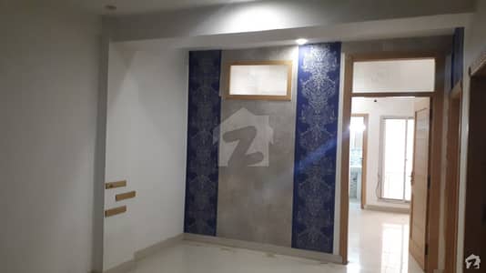 صادقہ آباد راولپنڈی میں 2 کمروں کا 4 مرلہ فلیٹ 27 ہزار میں کرایہ پر دستیاب ہے۔