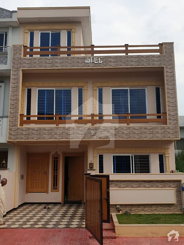 Islamabad G13 Brand New House 4 Marla Size 25x40 Available For Sale