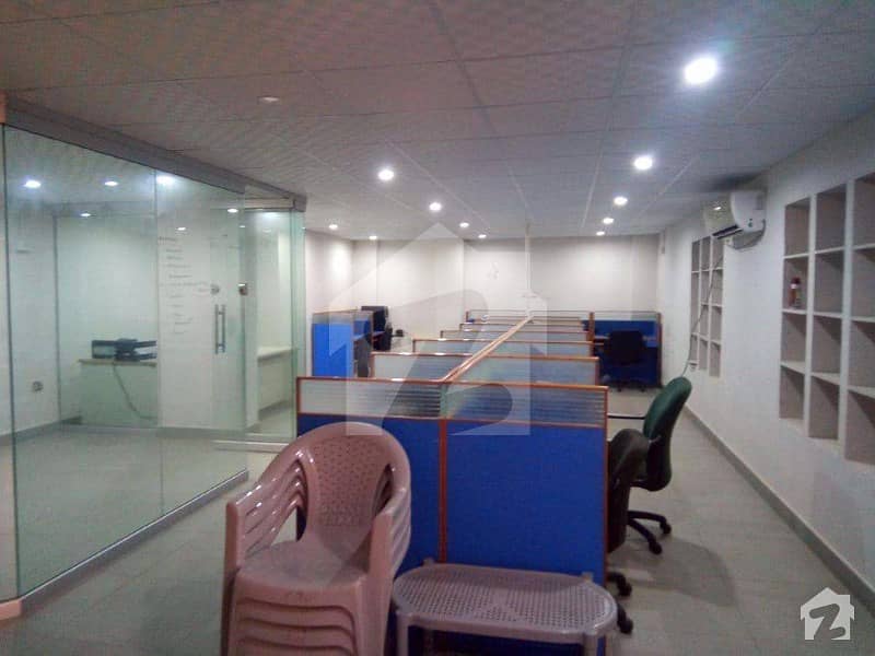 Mezzanine Floor Office At Main Khalid Bin Waleed Road